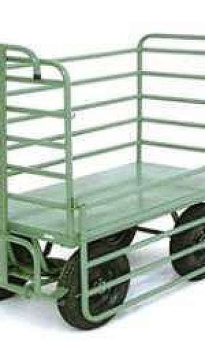 carrinho de carga fechado carrinho de carga fechado